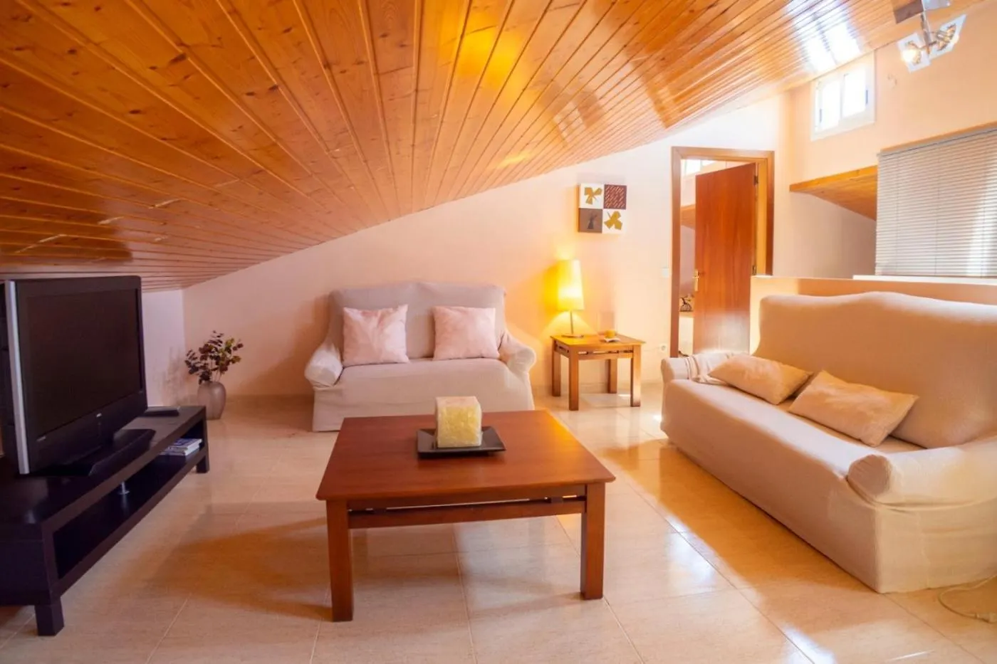 Valkiria - Xeckin Holidays Calafell Spain